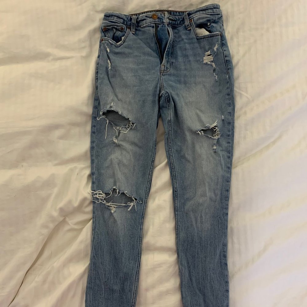 A&F Straight Jeans - Light wash - Size 10 - 99% Cotton